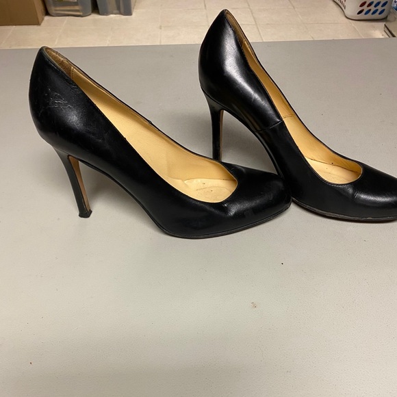 Tommy Hilfiger Heels - Picture 2 of 4